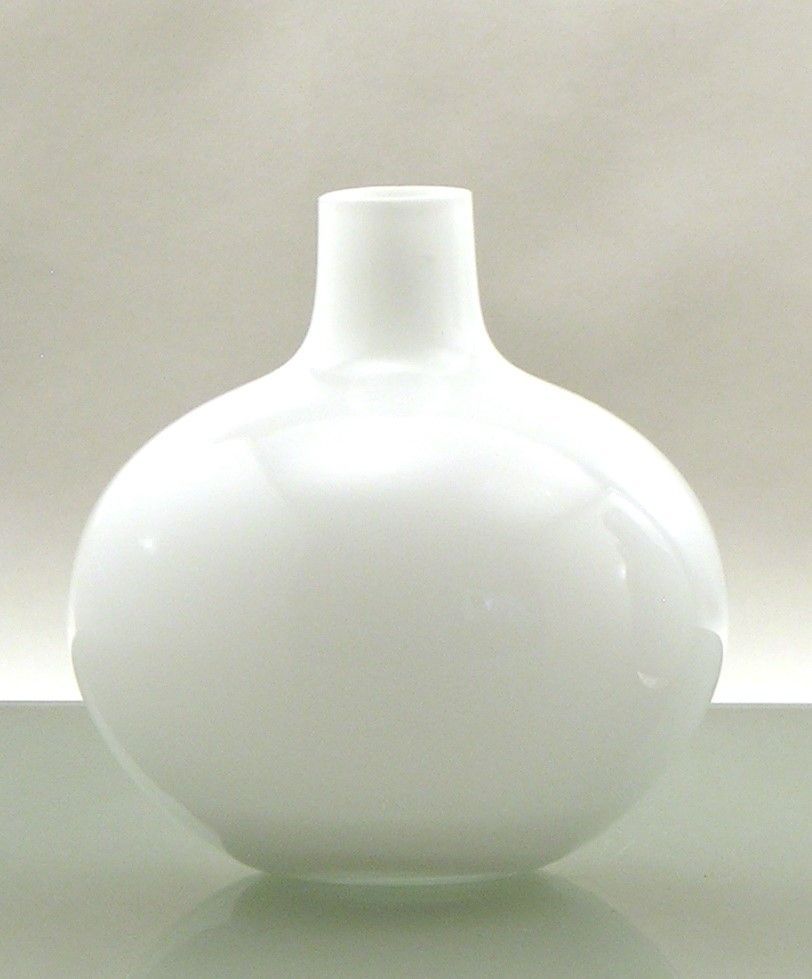 Vase FLOWERS A Lilly perlweiss