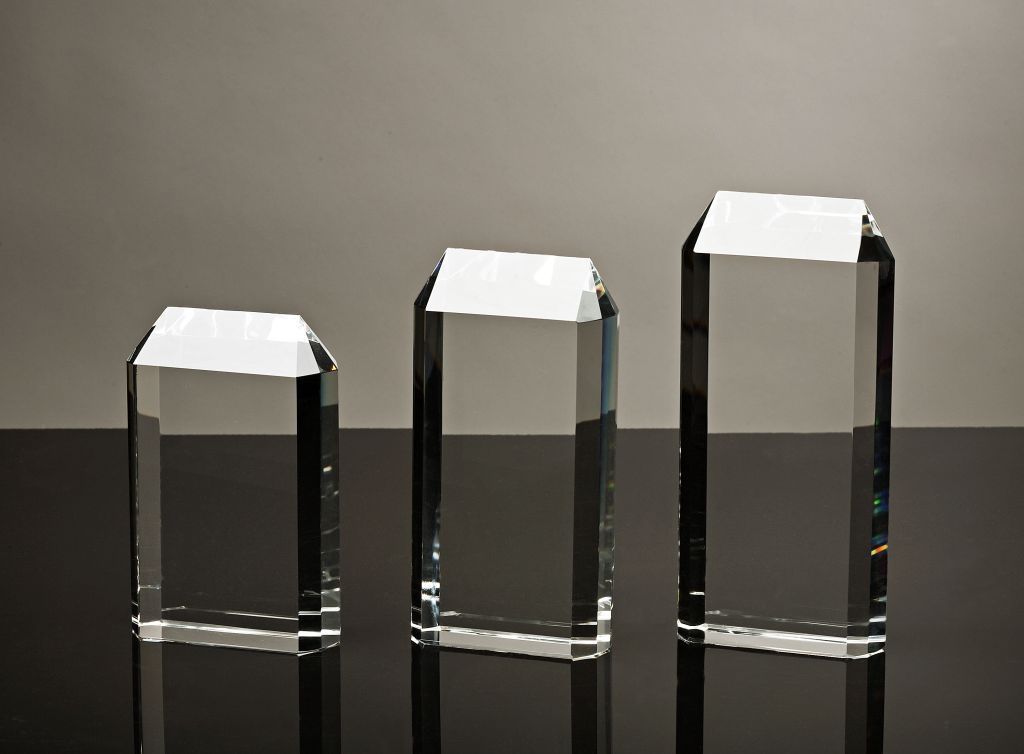 CRYSTAL Trophy rechteckig mit Facetten klein