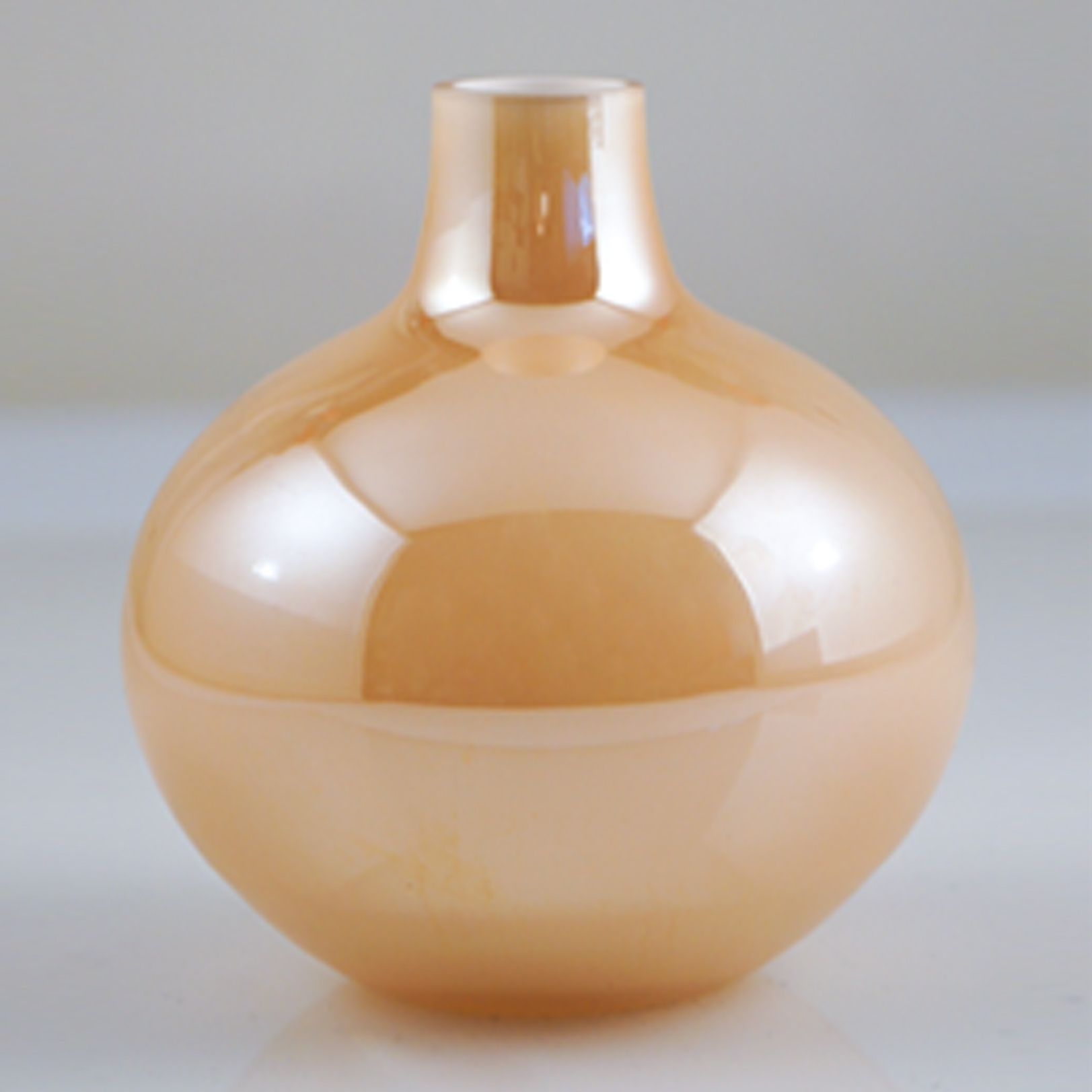 Vase FLOWERS Lilly in verschiedenen Farben